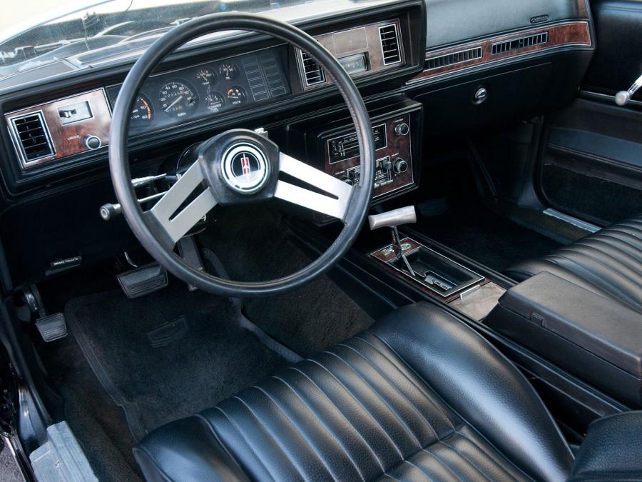 Oldsmobile Cutlass Calais W-30 by Hurst 1979 года  (фото 2 из 5)